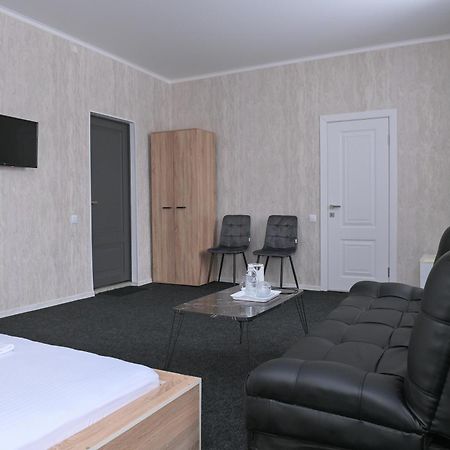אקטוב Hotel Fresh מראה חיצוני תמונה