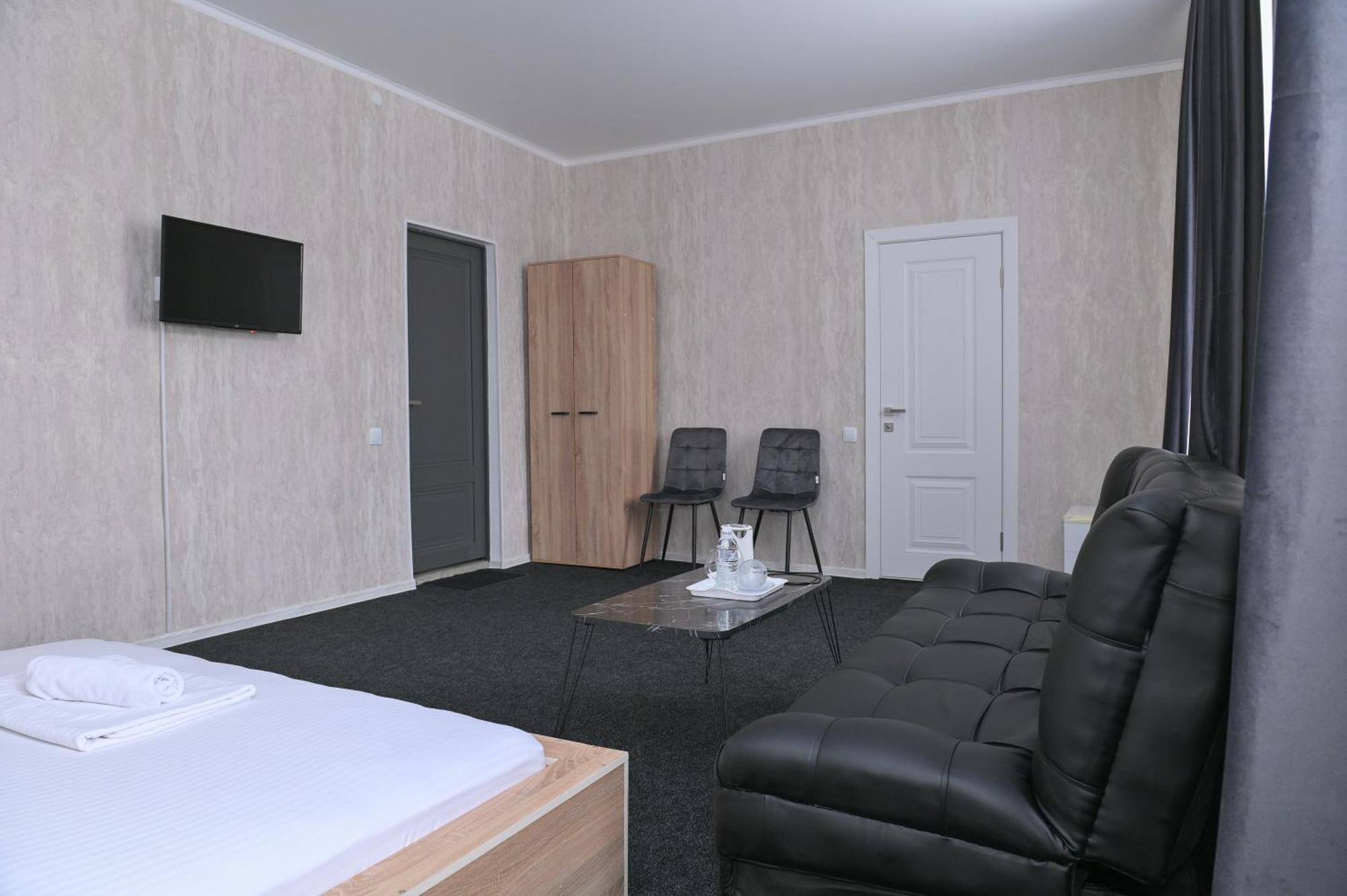 אקטוב Hotel Fresh מראה חיצוני תמונה