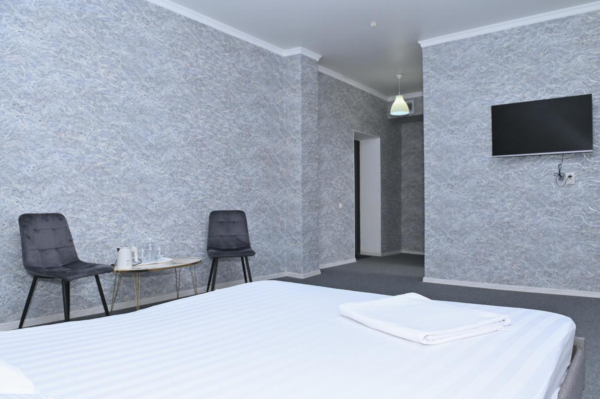 אקטוב Hotel Fresh מראה חיצוני תמונה
